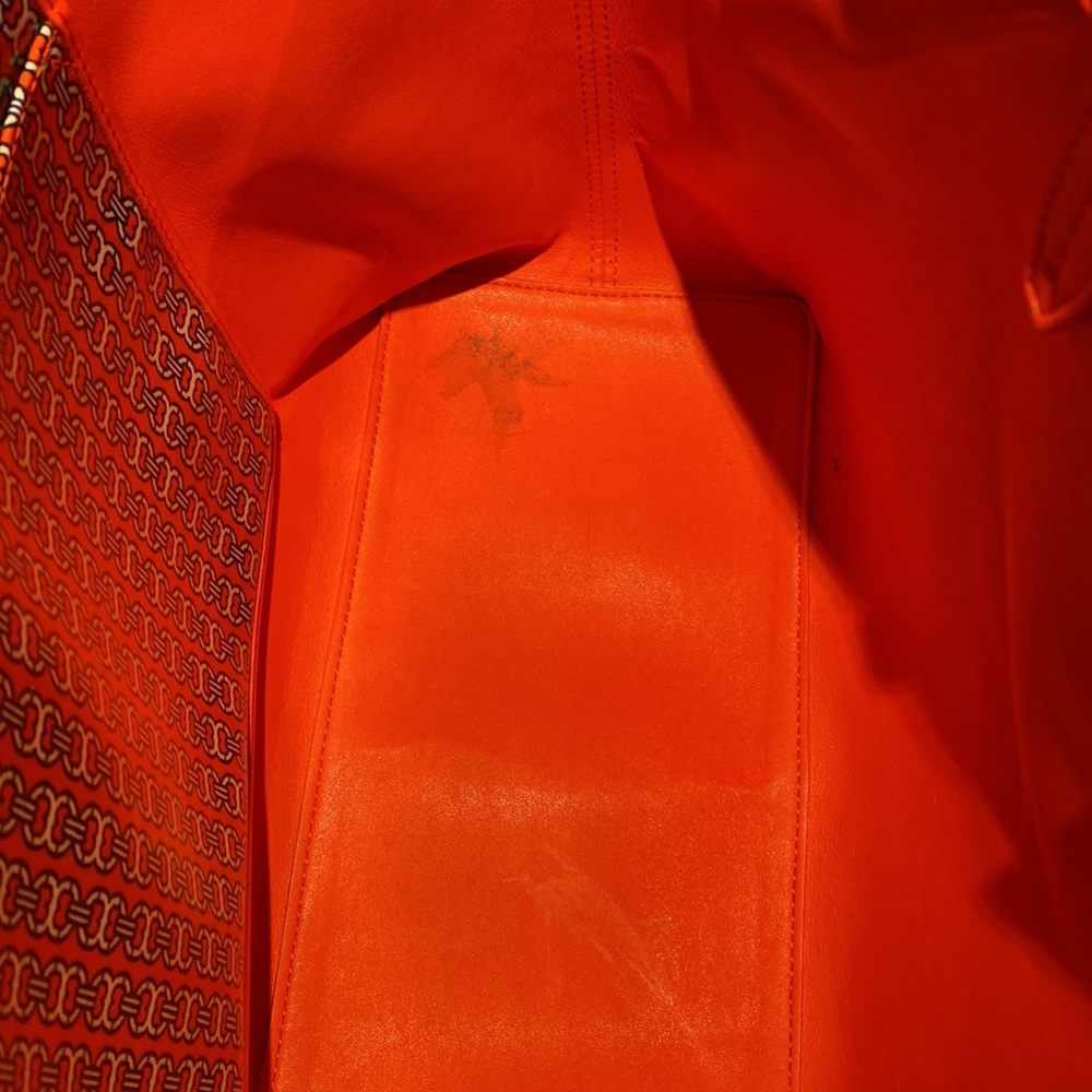 Tory Burch Orange and White Tote Bag - Picture 5 of 5